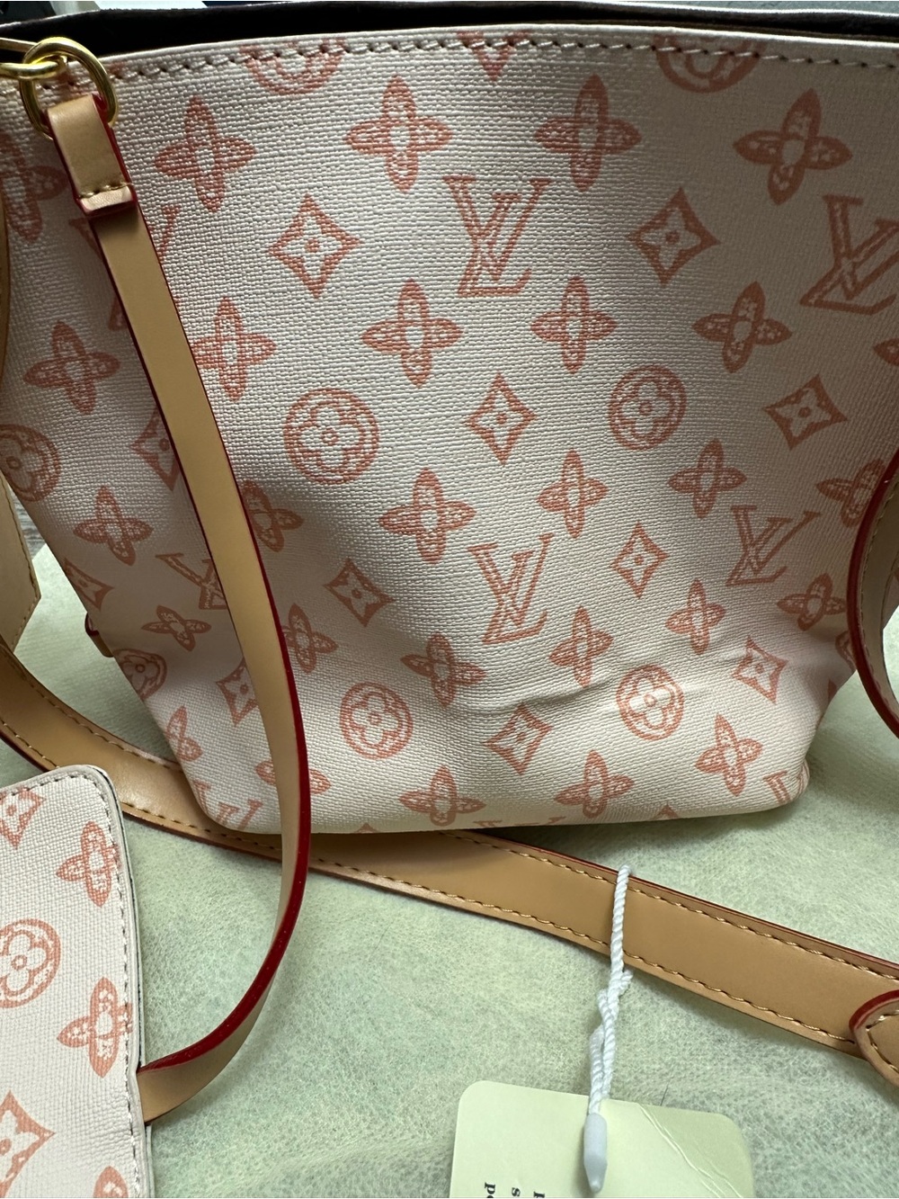 Shoulder Bag in Peach Pink with Matching Pouch - Picture 4 of 11